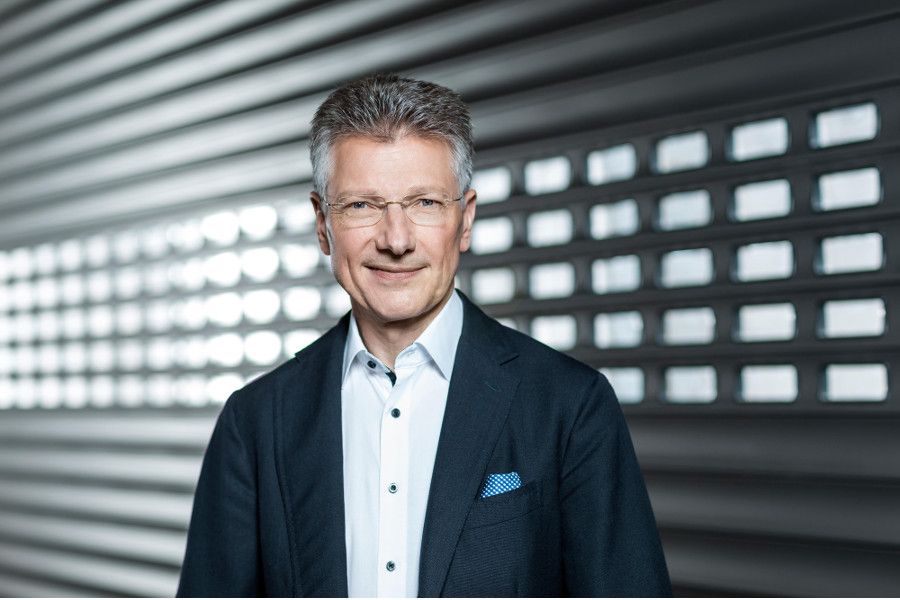 Continuing on Course for Success: Supervisory Board Extends Tenure of CEO Elmar Degenhart