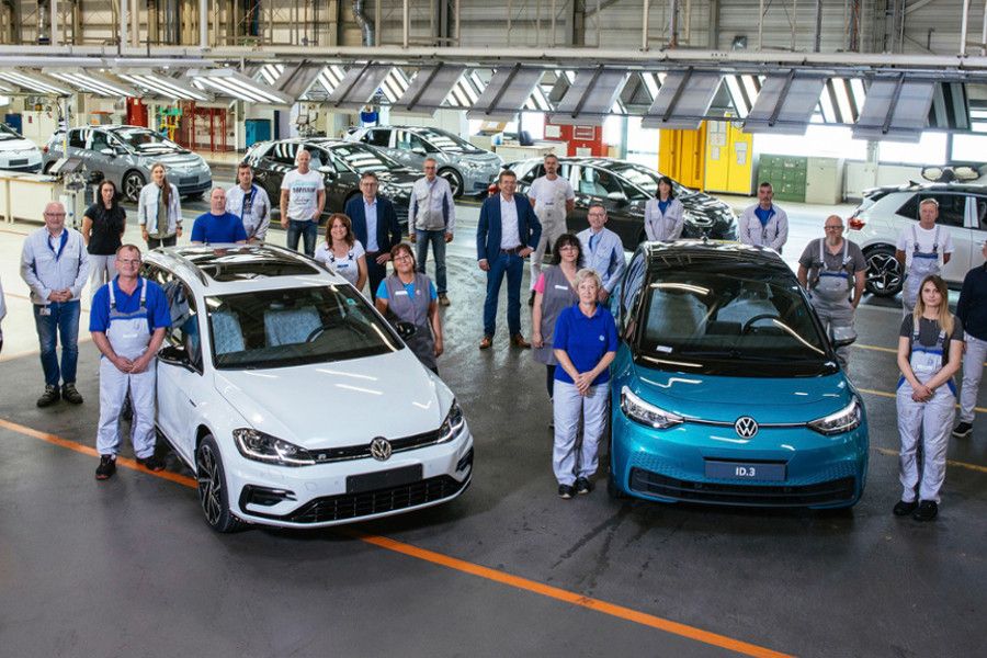 Transformation continuing apace: Zwickau car factory to produce only electric models in future