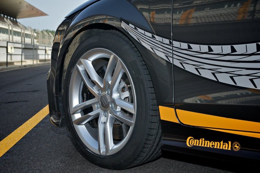 Continental AG: Supervisory board approves reorganization plan